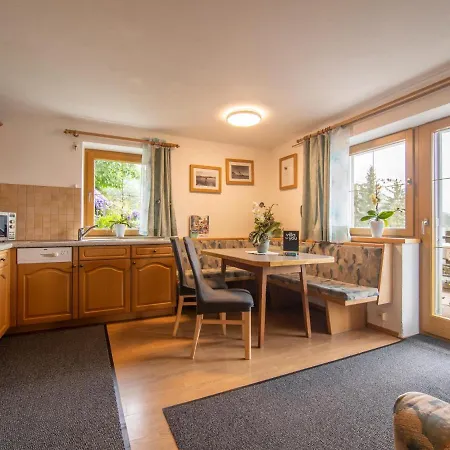 Appartement Enzian *